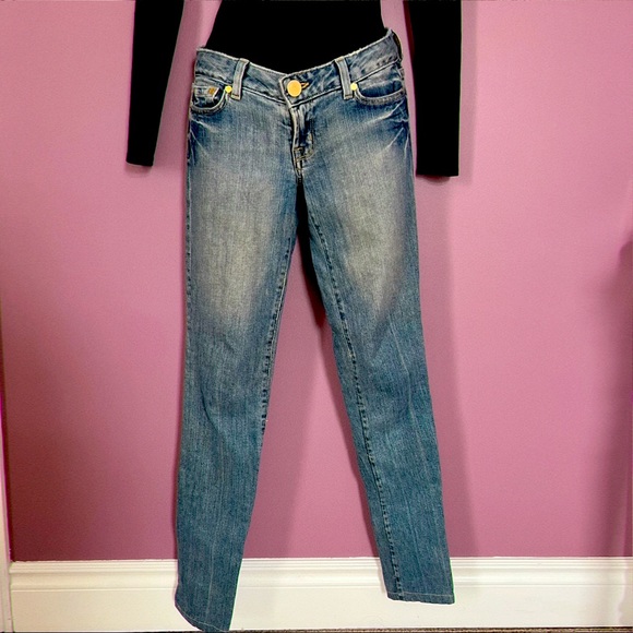 Marcinao Jeans - Picture 2 of 3